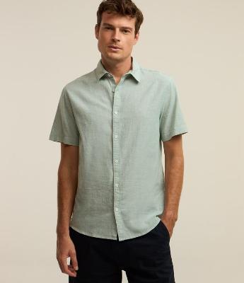 Camisa Comfort em Linho com Manga Curta