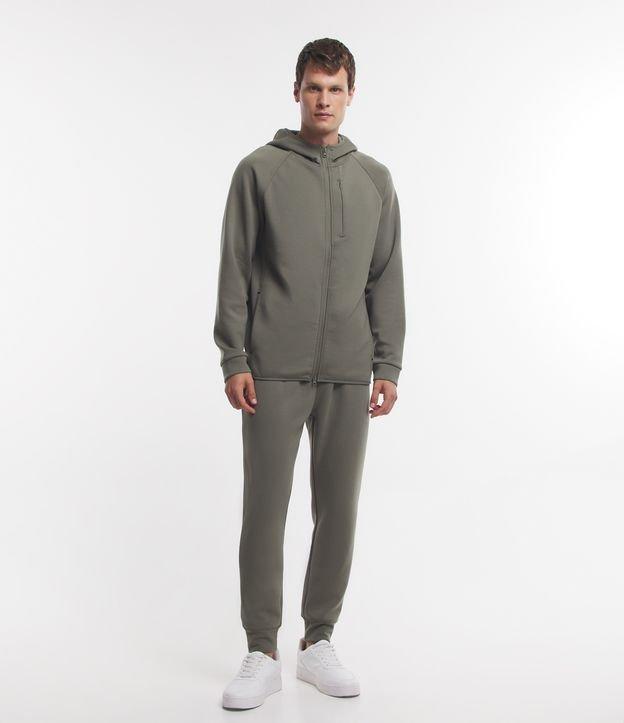 Calça Jogger Esportiva em Moletom Tecnológico - 1