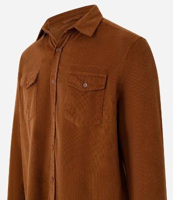 Camisa Comfort em Veludo com Bolsos Frontais