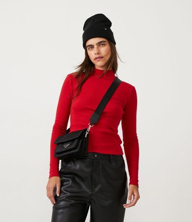 Blusa em Algodão com Manga Longa e Gola Alta - 1