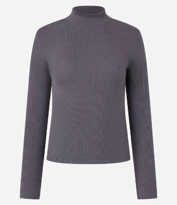 Blusa em Algodão com Manga Longa e Gola Alta