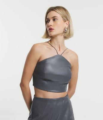 Blusa de Alça Cropped em Pu com Decote Halter