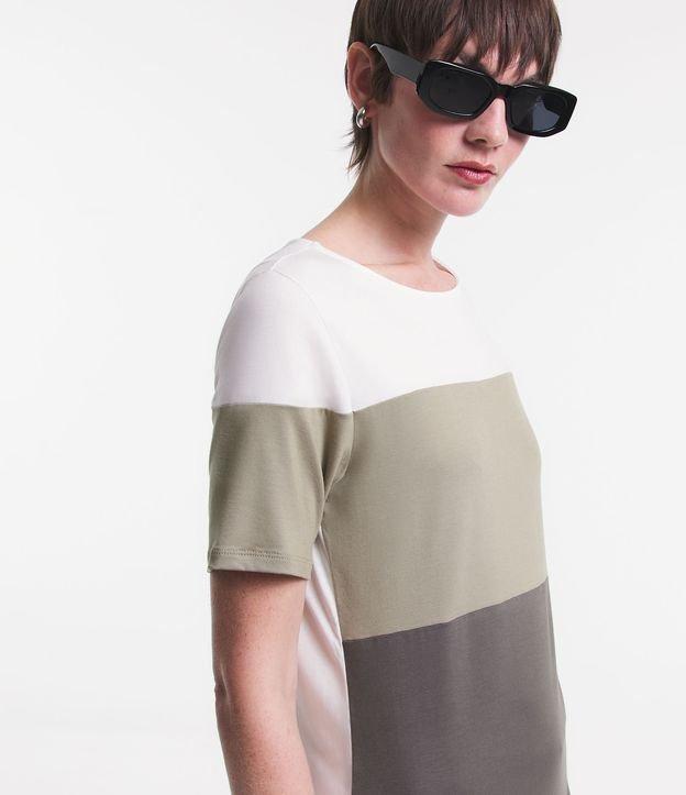 Blusa em Viscose com Bloco de Cor - 1