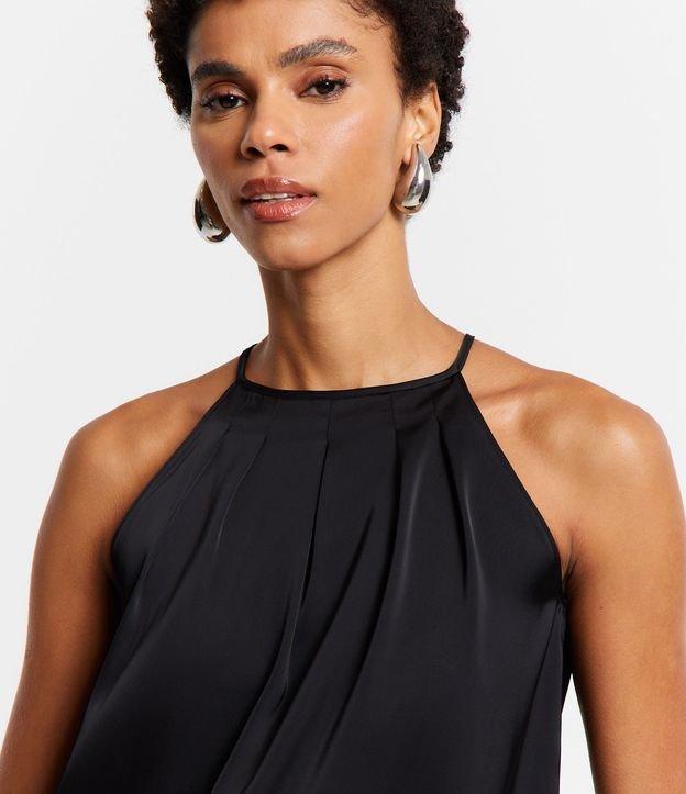 Blusa sem Manga em Tecido Acetinado com Pregas na Gola - 1