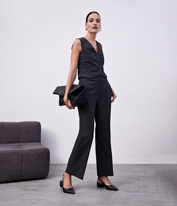 Calça Reta Alfaiataria com Estampa Risca de Giz - 1