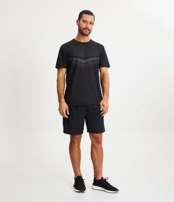 Bermuda Esportiva com Laser Cut e Bolsos com Zíper