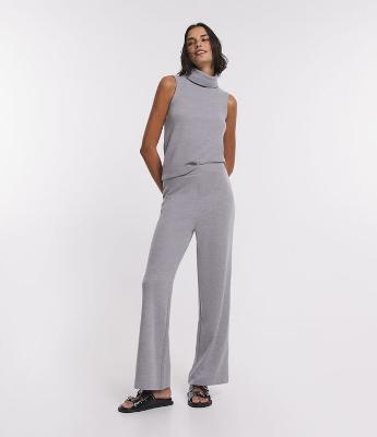 Calça Wide Leg em Tricô com Cós Elástico