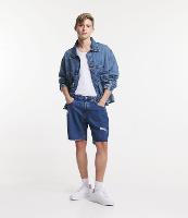 Bermuda Slim Jeans com Puídos e Barra a Fio - 1