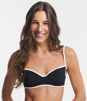 Biquíni Top Meia Taça em Microfibra com Detalhe Viés Contrastante