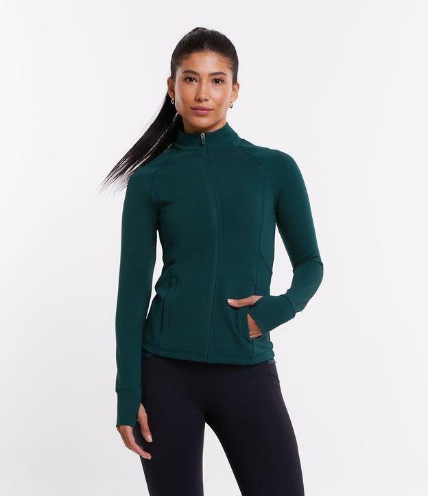 Jaqueta Esportiva com Gola Alta e Abertura para Dedo - 1