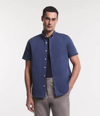 Camisa Comfort em Oxford com Gola Colarinho e Manga Curta