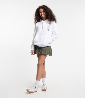 Saia Curta em Jeans com Pregas e Cinto