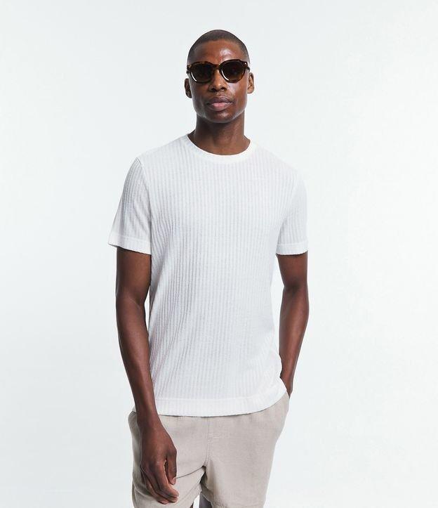 Camiseta Regular com Textura Canelada e Barra Larga - 1