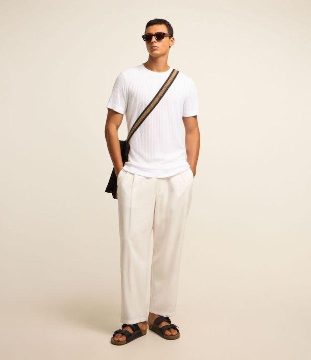 Camiseta Regular com Textura Canelada e Barra Larga - 3