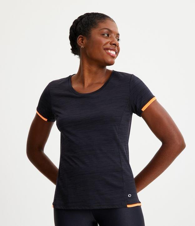 Camiseta Esportiva em Poliamida com Viés Contrastante - 1