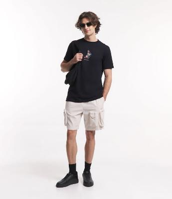 Bermuda Cargo com Cós Elástico e Bolsos Táticos