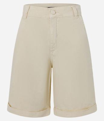 Bermuda Cintura Alta em Sarjas com Bolsos