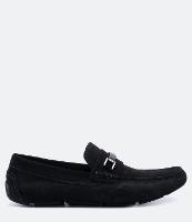 Mocassim em Couro com Detalhe no Cabedal e Costura Contrastante - 1