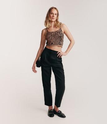 Calça Pantalona em Crepe com Fendas Frontais