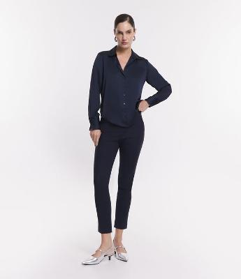 Calça Cigarrete em Algodão com Bolsos