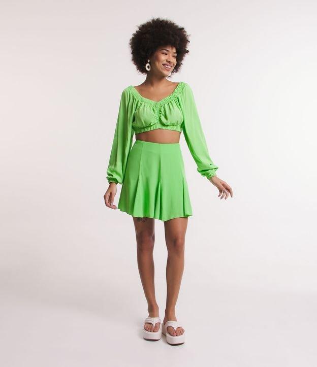 Saia Curta Evasê em Viscose com Zíper Lateral - 1