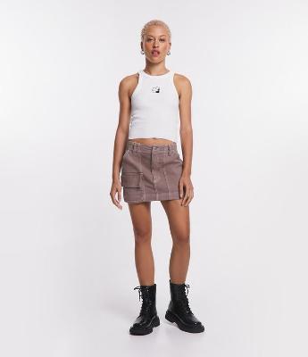 Saia Curta Evasê em Sarja Bolso Cargo