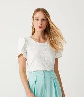 Blusa em Laise com Manga Bufante e Detalhe Sobreposto - 1