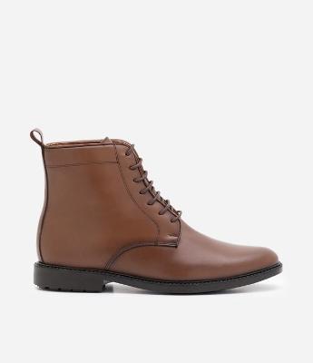 Bota Coturno em Couro com Cadarço