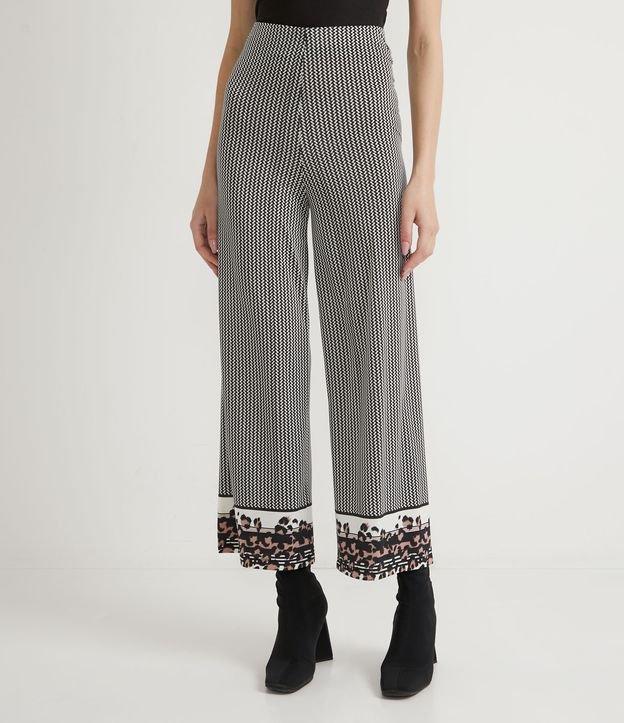 Calça Pantacourt Jersey com Mix de Estampas - 1