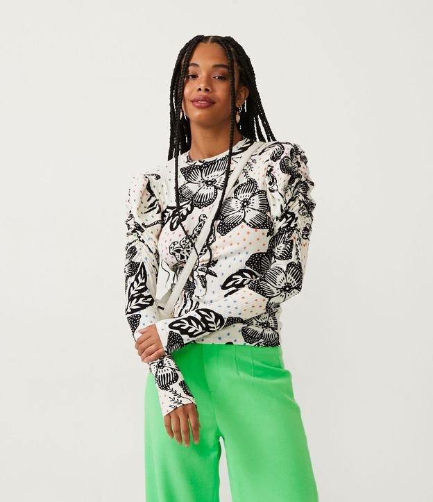 Blusa em Viscose com Manga Bufante e Estampa Selva - 1