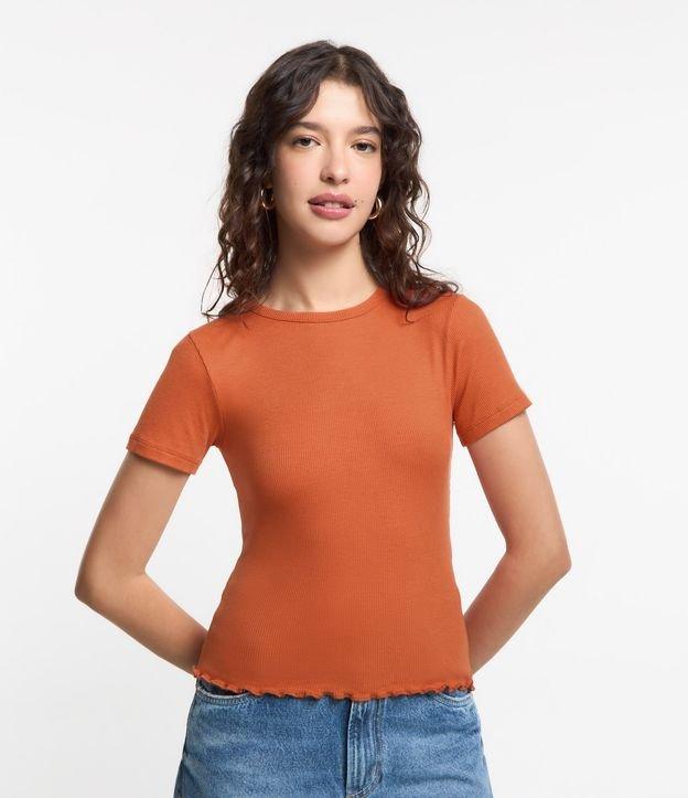 Blusa Básica Texturizada em Viscose com Acabamento Frufru - 2