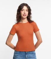 Blusa Básica Texturizada em Viscose com Acabamento Frufru - 2
