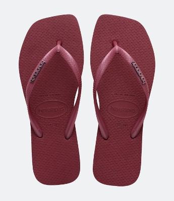 Chinelo Havaianas Slim Square em Bico Quadrado e Tiras Brilhosas