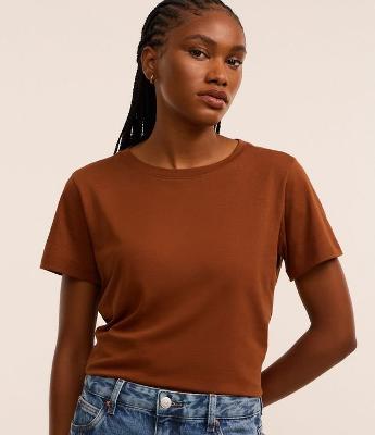 Camiseta Básica em Algodão Peruano com Manga Curta