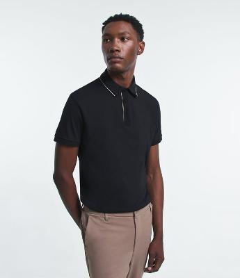 Camisa Polo Regular em Algodão Peruano com Detalhe Contrastante na Gola