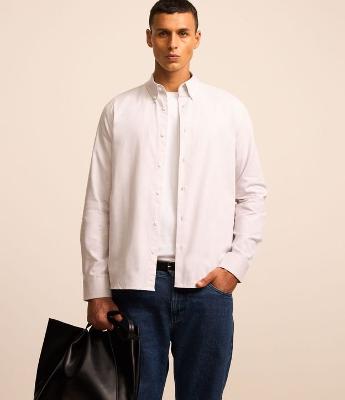 Camisa Regular Básica em Oxford