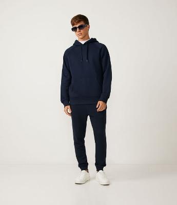 Calça Jogger em Moletom com Cós Elástico e Bolsos