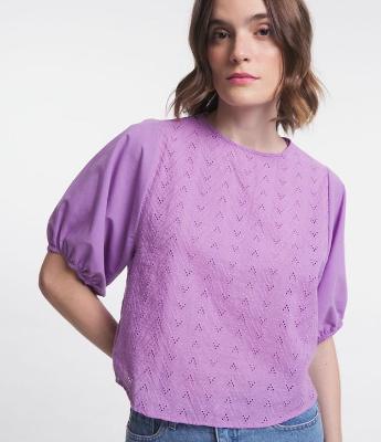 Blusa Manga Bufante em Laise com Textura Vazada