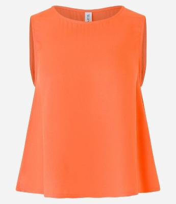 Blusa Regata em Crepe com Decote Redondo
