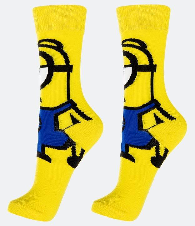 Meia Cano Alto em Algodão com Estampa Minion Carão Frontal - 1