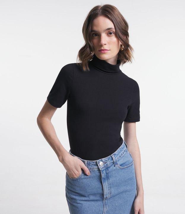 Blusa Manga Curta em Meia Malha com Gola Alta - 1