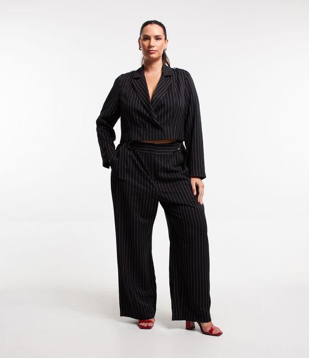 Calça Pantalona Risca de Giz com Fivelas Curve & Plus Size - 1