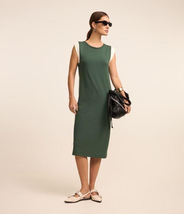 Vestido Midi em Moletinho com Cava Contrastante - 2