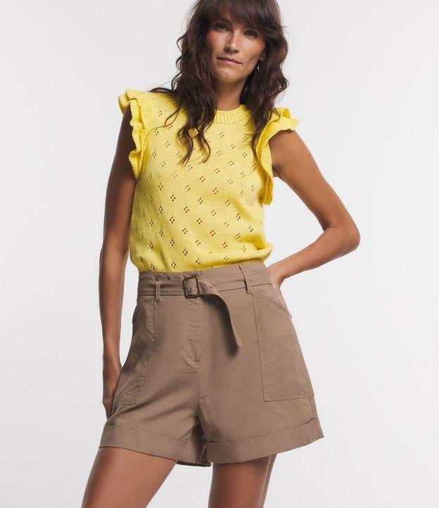 Blusa Sem Manga em Tricô Vazado com Babado no Ombro - 1