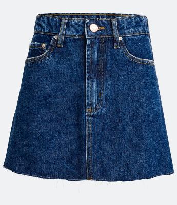 Saia Curta Cintura Alta em Jeans com Bolsos e Barra a Fio