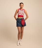 Saia Curta Cintura Alta em Jeans com Bolsos e Barra a Fio - 3