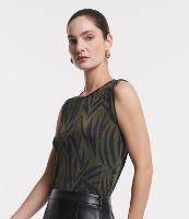 Blusa sem Manga com Estampa de Folhagens e Detalhes de PU - 1
