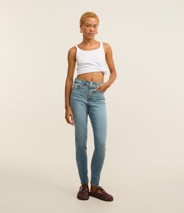 Calça Skinny Básica em Jeans com Cintura Média - 5