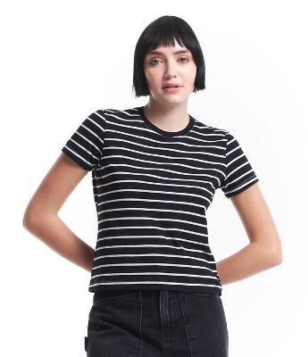 Camiseta em Meia Malha Listrada com Manga Curta