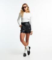 Short Clochard em Material Sintético com Cordão - 1